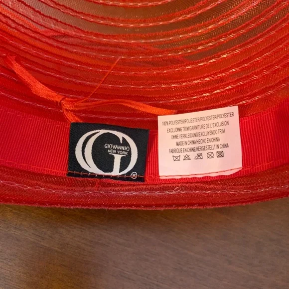 Giovannio New York Red Hat with Adjustable Fit Band - Picture 7 of 11